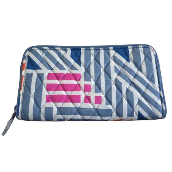 Vera Bradley Handbags - NEW Vera Bradley RFID Zip Around Wallet ~ Geo Medallions ~ 21206-H38